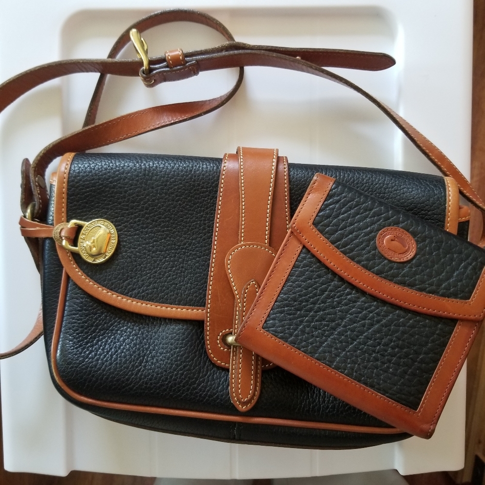 (SOLD!)Dooney & Bourke Vintage, AWL, Matching Crossbody Purse & Wallet Bundle - Picture 1 of 16
